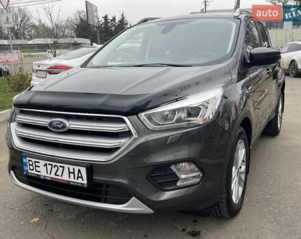 Серый Форд Куга, объемом двигателя 1.5 л и пробегом 88 тыс. км за 17900 $, фото 1 на Automoto.ua