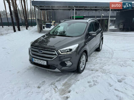 Серый Форд Куга, объемом двигателя 1.5 л и пробегом 31 тыс. км за 17500 $, фото 1 на Automoto.ua