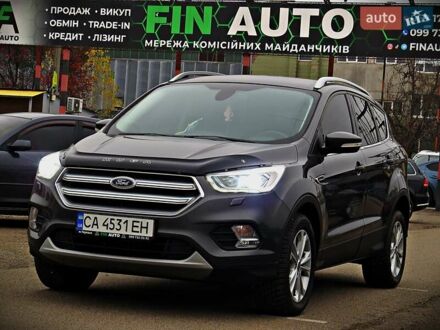 Серый Форд Куга, объемом двигателя 2 л и пробегом 180 тыс. км за 17700 $, фото 1 на Automoto.ua