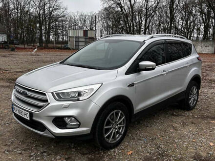 Серый Форд Куга, объемом двигателя 1.5 л и пробегом 171 тыс. км за 14999 $, фото 1 на Automoto.ua