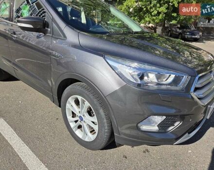 Сірий Форд Куга, об'ємом двигуна 1.5 л та пробігом 35 тис. км за 21000 $, фото 1 на Automoto.ua