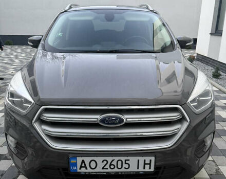 Сірий Форд Куга, об'ємом двигуна 2 л та пробігом 113 тис. км за 23000 $, фото 1 на Automoto.ua