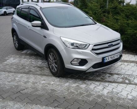 Серый Форд Куга, объемом двигателя 1.5 л и пробегом 171 тыс. км за 14800 $, фото 1 на Automoto.ua