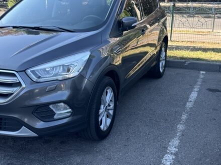 Сірий Форд Куга, об'ємом двигуна 2 л та пробігом 250 тис. км за 15010 $, фото 1 на Automoto.ua