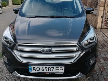 Сірий Форд Куга, об'ємом двигуна 1.5 л та пробігом 62 тис. км за 17500 $, фото 1 на Automoto.ua