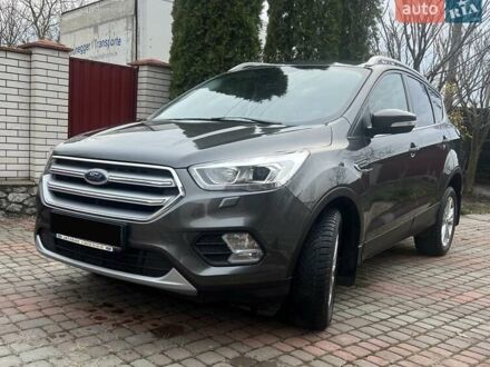 Форд Куга 2019 в Виннице на Automoto.ua Серый Форд Куга, объемом двигателя 1.5 л и пробегом 94 тыс. км за 17999 $, фото 1 на Automoto.ua