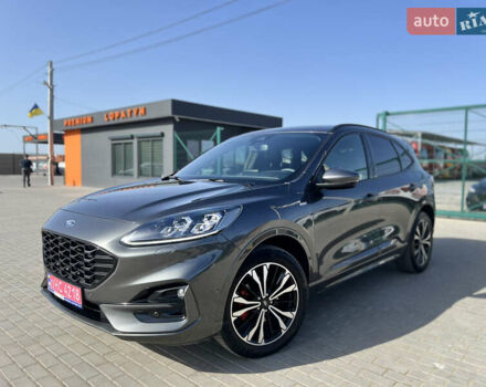 Сірий Форд Куга, об'ємом двигуна 2 л та пробігом 232 тис. км за 23487 $, фото 1 на Automoto.ua