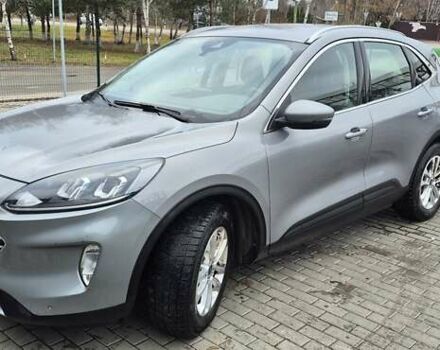 Серый Форд Куга, объемом двигателя 1.5 л и пробегом 128 тыс. км за 19000 $, фото 1 на Automoto.ua
