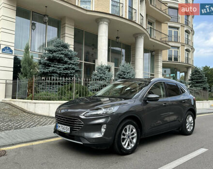 Сірий Форд Куга, об'ємом двигуна 1.5 л та пробігом 42 тис. км за 22500 $, фото 1 на Automoto.ua