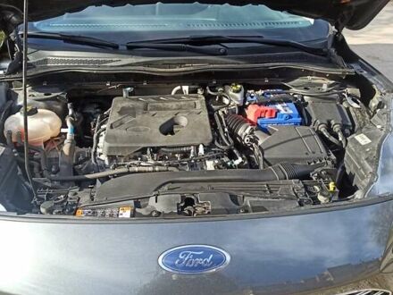 Серый Форд Куга, объемом двигателя 1.5 л и пробегом 80 тыс. км за 22700 $, фото 1 на Automoto.ua