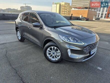 Серый Форд Куга, объемом двигателя 2.49 л и пробегом 27 тыс. км за 27200 $, фото 1 на Automoto.ua