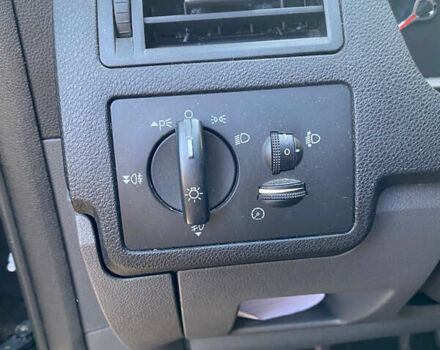 Синий Форд Куга, объемом двигателя 2 л и пробегом 212 тыс. км за 11099 $, фото 3 на Automoto.ua