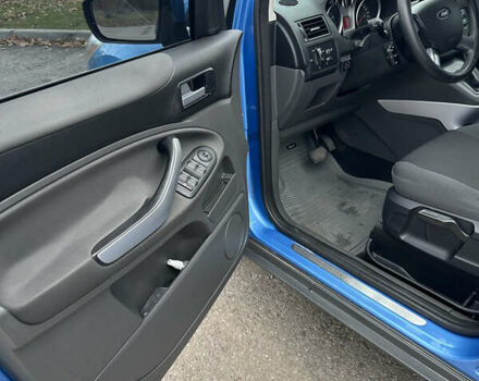 Синий Форд Куга, объемом двигателя 2.52 л и пробегом 192 тыс. км за 10000 $, фото 20 на Automoto.ua