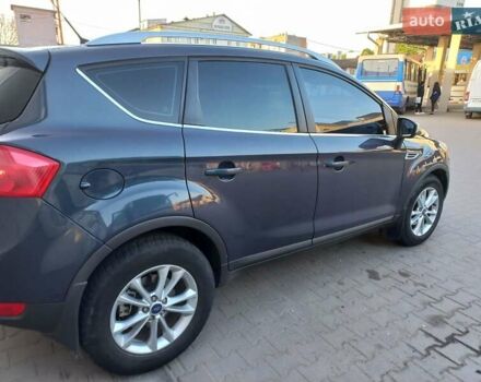 Форд Куга 2012 в Черновцах на Automoto.ua Синий Форд Куга, объемом двигателя 2.5 л и пробегом 148 тыс. км за 12200 $, фото 1 на Automoto.ua