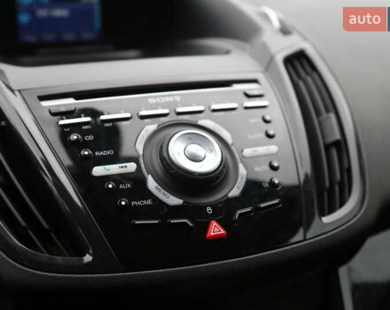 Форд Куга 2013 в Киеве на Automoto.ua Синий Форд Куга, объемом двигателя 2 л и пробегом 141 тыс. км за 12500 $, фото 18 на Automoto.ua