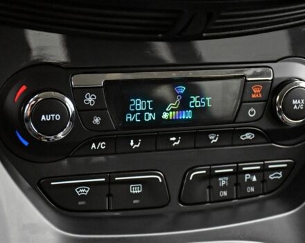 Синий Форд Куга, объемом двигателя 2 л и пробегом 147 тыс. км за 8000 $, фото 22 на Automoto.ua