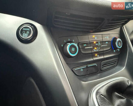 Синий Форд Куга, объемом двигателя 1.5 л и пробегом 145 тыс. км за 13500 $, фото 16 на Automoto.ua