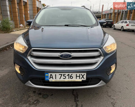 Синий Форд Куга, объемом двигателя 1.5 л и пробегом 145 тыс. км за 13500 $, фото 2 на Automoto.ua