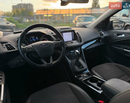 Синий Форд Куга, объемом двигателя 1.5 л и пробегом 74 тыс. км за 18390 $, фото 37 на Automoto.ua