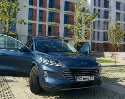 Синій Форд Куга, об'ємом двигуна 1.5 л та пробігом 150 тис. км за 21999 $, фото 2 на Automoto.ua