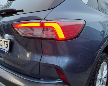 Синій Форд Куга, об'ємом двигуна 1.5 л та пробігом 28 тис. км за 26900 $, фото 5 на Automoto.ua