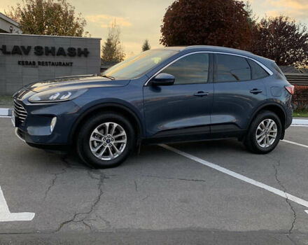 Синий Форд Куга, объемом двигателя 1.5 л и пробегом 22 тыс. км за 25800 $, фото 14 на Automoto.ua