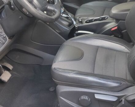 Форд Куга 2013 в Киеве на Automoto.ua Зеленый Форд Куга, объемом двигателя 2 л и пробегом 149 тыс. км за 13500 $, фото 6 на Automoto.ua