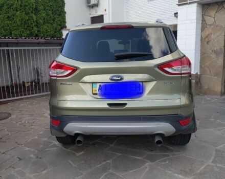 Форд Куга 2013 в Киеве на Automoto.ua Зеленый Форд Куга, объемом двигателя 2 л и пробегом 149 тыс. км за 13500 $, фото 2 на Automoto.ua