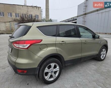 Зеленый Форд Куга, объемом двигателя 2 л и пробегом 262 тыс. км за 13300 $, фото 3 на Automoto.ua