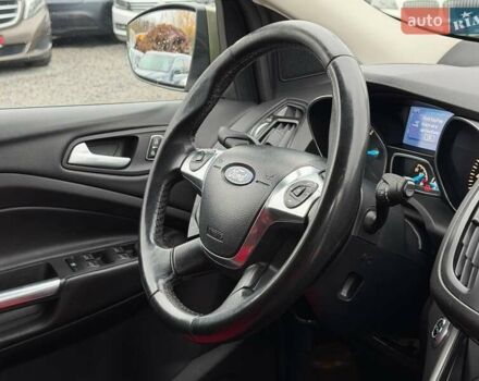 Форд Куга 2013 в Харькове на Automoto.ua Зеленый Форд Куга, объемом двигателя 2 л и пробегом 157 тыс. км за 12800 $, фото 27 на Automoto.ua