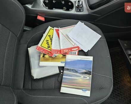 Зелений Форд Куга, об'ємом двигуна 2 л та пробігом 155 тис. км за 12500 $, фото 43 на Automoto.ua