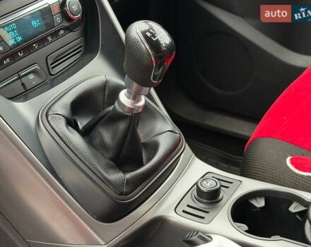 Форд Куга 2013 в Харькове на Automoto.ua Зеленый Форд Куга, объемом двигателя 2 л и пробегом 157 тыс. км за 12800 $, фото 34 на Automoto.ua