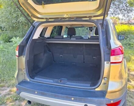 Форд Куга 2013 в Ужгороде на Automoto.ua Зеленый Форд Куга, объемом двигателя 2 л и пробегом 222 тыс. км за 11200 $, фото 23 на Automoto.ua