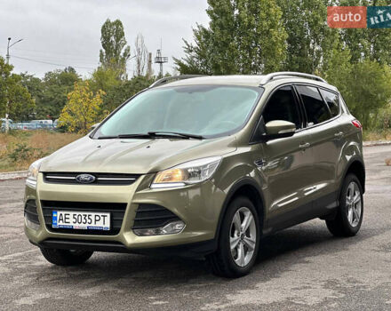 Зелений Форд Куга, об'ємом двигуна 2 л та пробігом 189 тис. км за 12999 $, фото 3 на Automoto.ua