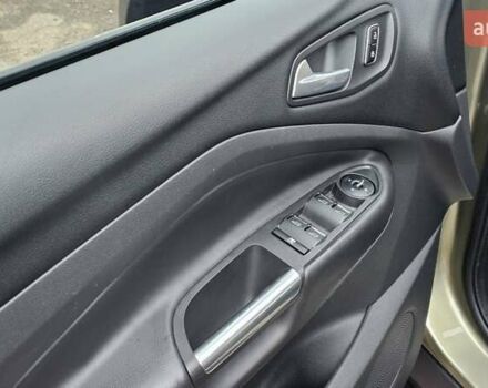 Зелений Форд Куга, об'ємом двигуна 2 л та пробігом 155 тис. км за 12500 $, фото 26 на Automoto.ua