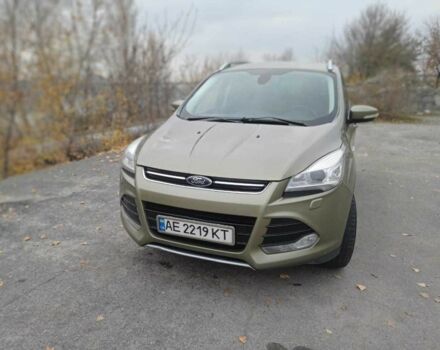Зелений Форд Куга, об'ємом двигуна 2 л та пробігом 232 тис. км за 11700 $, фото 4 на Automoto.ua