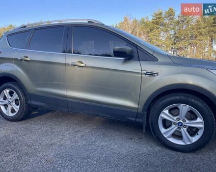 Зелений Форд Куга, об'ємом двигуна 2 л та пробігом 196 тис. км за 12000 $, фото 4 на Automoto.ua