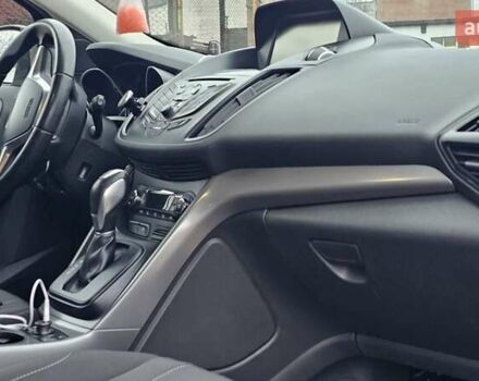 Зелений Форд Куга, об'ємом двигуна 2 л та пробігом 155 тис. км за 12500 $, фото 20 на Automoto.ua