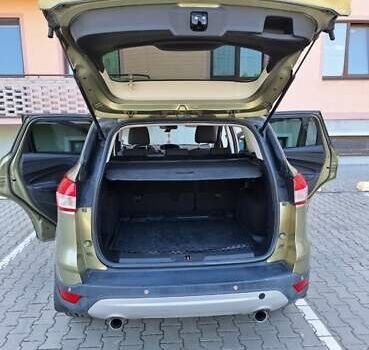 Форд Куга 2013 в Ужгороде на Automoto.ua Зеленый Форд Куга, объемом двигателя 2 л и пробегом 222 тыс. км за 11200 $, фото 24 на Automoto.ua