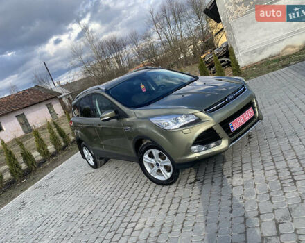 Зелений Форд Куга, об'ємом двигуна 2 л та пробігом 211 тис. км за 12900 $, фото 1 на Automoto.ua