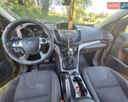 Форд Куга 2013 в Ужгороде на Automoto.ua Зеленый Форд Куга, объемом двигателя 2 л и пробегом 222 тыс. км за 11200 $, фото 17 на Automoto.ua