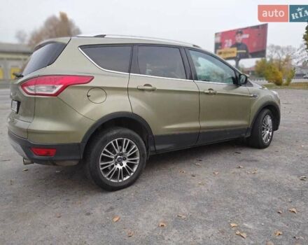 Зеленый Форд Куга, объемом двигателя 2 л и пробегом 232 тыс. км за 11700 $, фото 4 на Automoto.ua