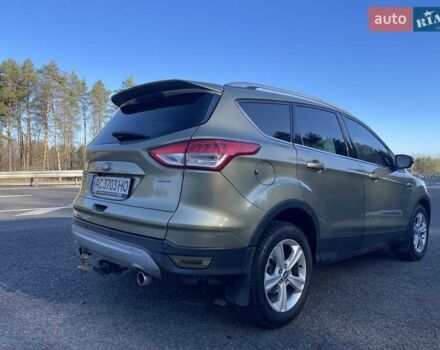 Зелений Форд Куга, об'ємом двигуна 2 л та пробігом 196 тис. км за 12000 $, фото 6 на Automoto.ua
