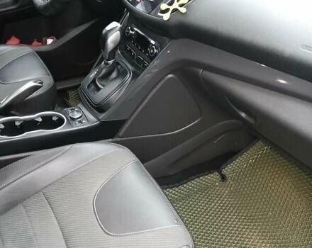 Зеленый Форд Куга, объемом двигателя 2 л и пробегом 185 тыс. км за 12100 $, фото 4 на Automoto.ua