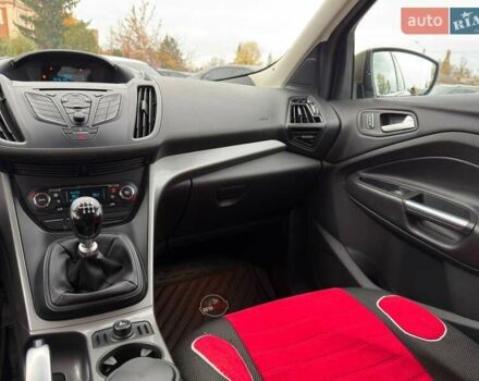 Форд Куга 2013 в Харькове на Automoto.ua Зеленый Форд Куга, объемом двигателя 2 л и пробегом 157 тыс. км за 12800 $, фото 25 на Automoto.ua