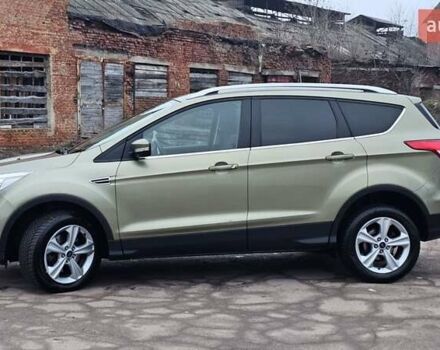 Зелений Форд Куга, об'ємом двигуна 2 л та пробігом 155 тис. км за 12500 $, фото 2 на Automoto.ua