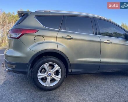 Зелений Форд Куга, об'ємом двигуна 2 л та пробігом 196 тис. км за 12000 $, фото 5 на Automoto.ua