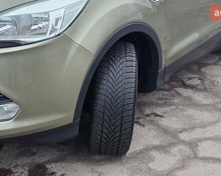 Зелений Форд Куга, об'ємом двигуна 2 л та пробігом 155 тис. км за 12500 $, фото 10 на Automoto.ua