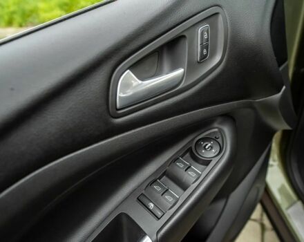 Зеленый Форд Куга, объемом двигателя 2 л и пробегом 206 тыс. км за 8100 $, фото 13 на Automoto.ua