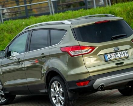 Зеленый Форд Куга, объемом двигателя 2 л и пробегом 206 тыс. км за 8100 $, фото 5 на Automoto.ua